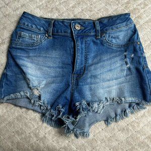 Rewash Brand Women 3/26 High Rise Wedge Vintage Reunion Denim frayed hem Shorts